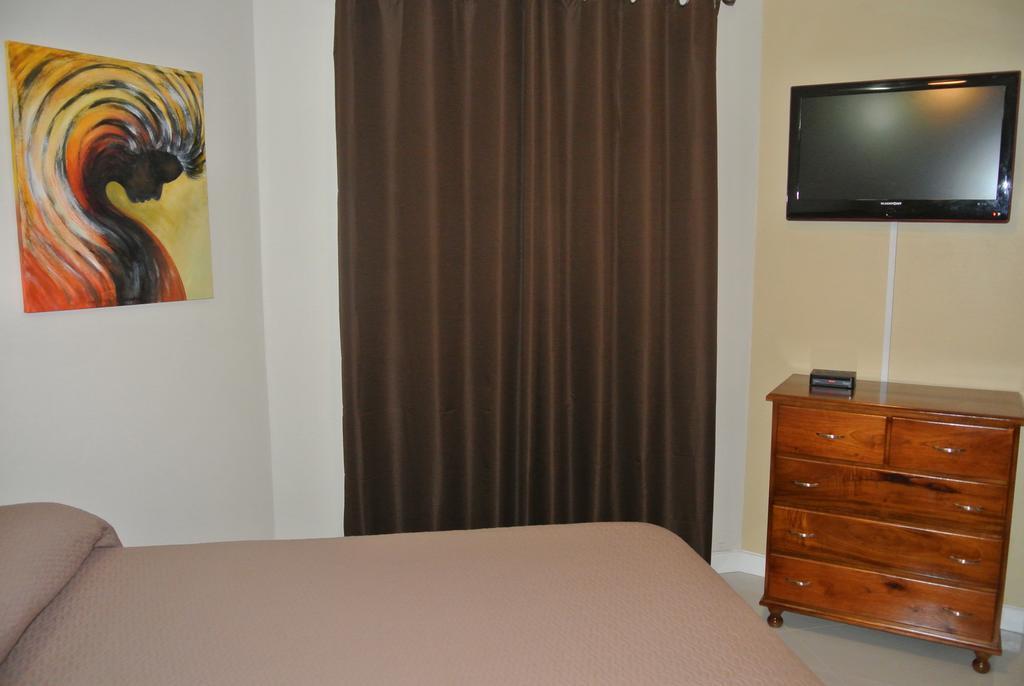 אוצ'ו ריוס Beach One Bedroom Suite 13 חדר תמונה