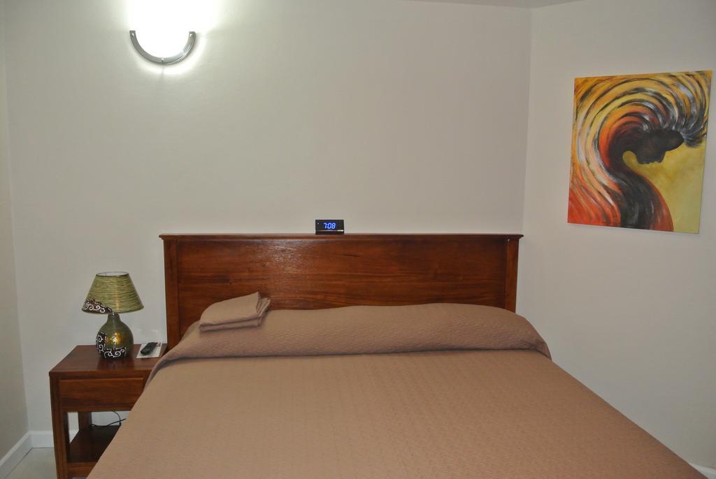 אוצ'ו ריוס Beach One Bedroom Suite 13 חדר תמונה