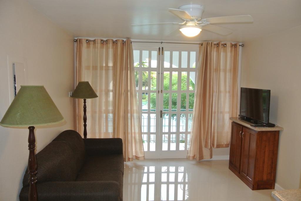 אוצ'ו ריוס Beach One Bedroom Suite 13 חדר תמונה